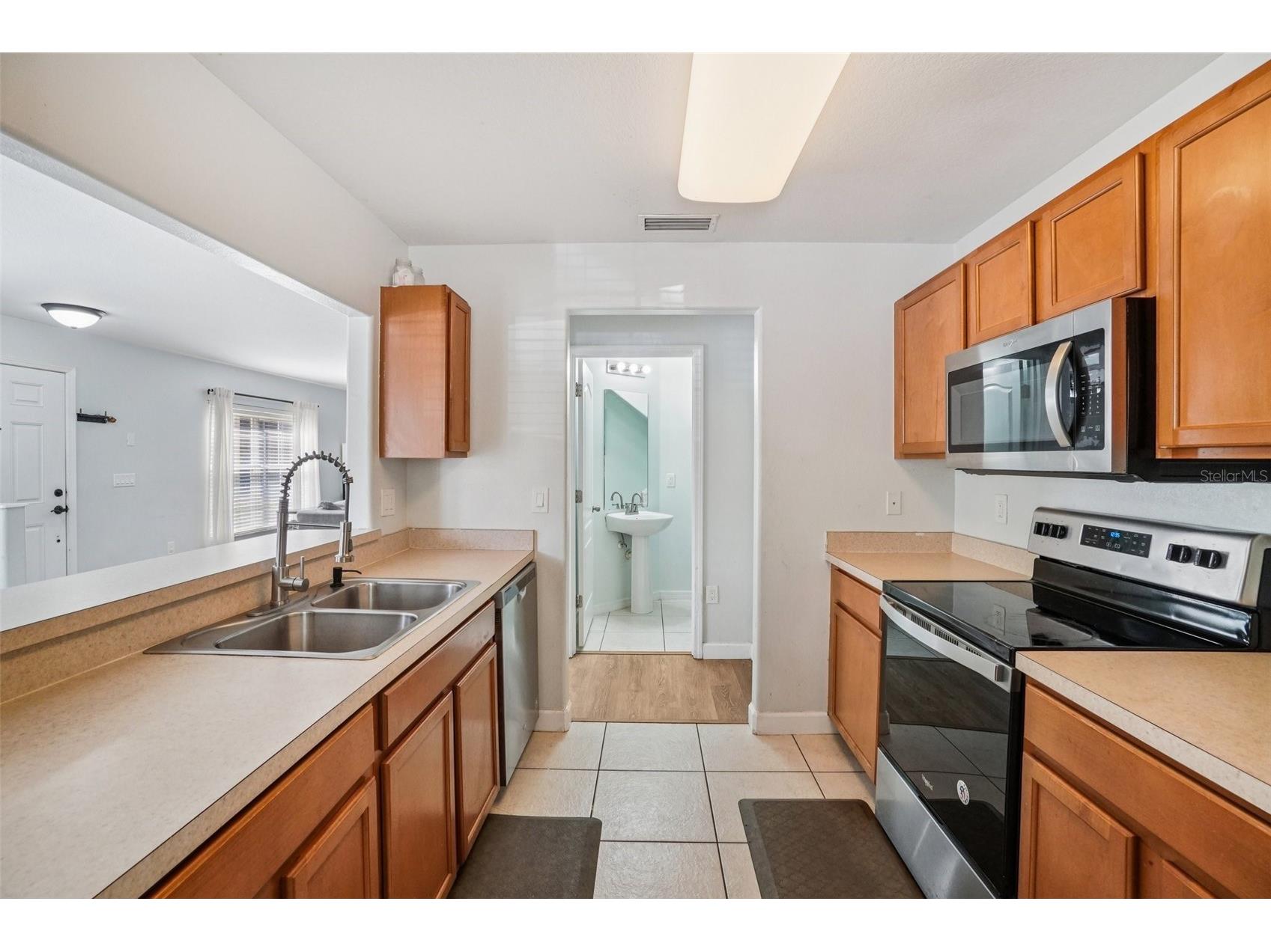 12937 Trade Port Place Riverview FL 33579 TB8483860 image11