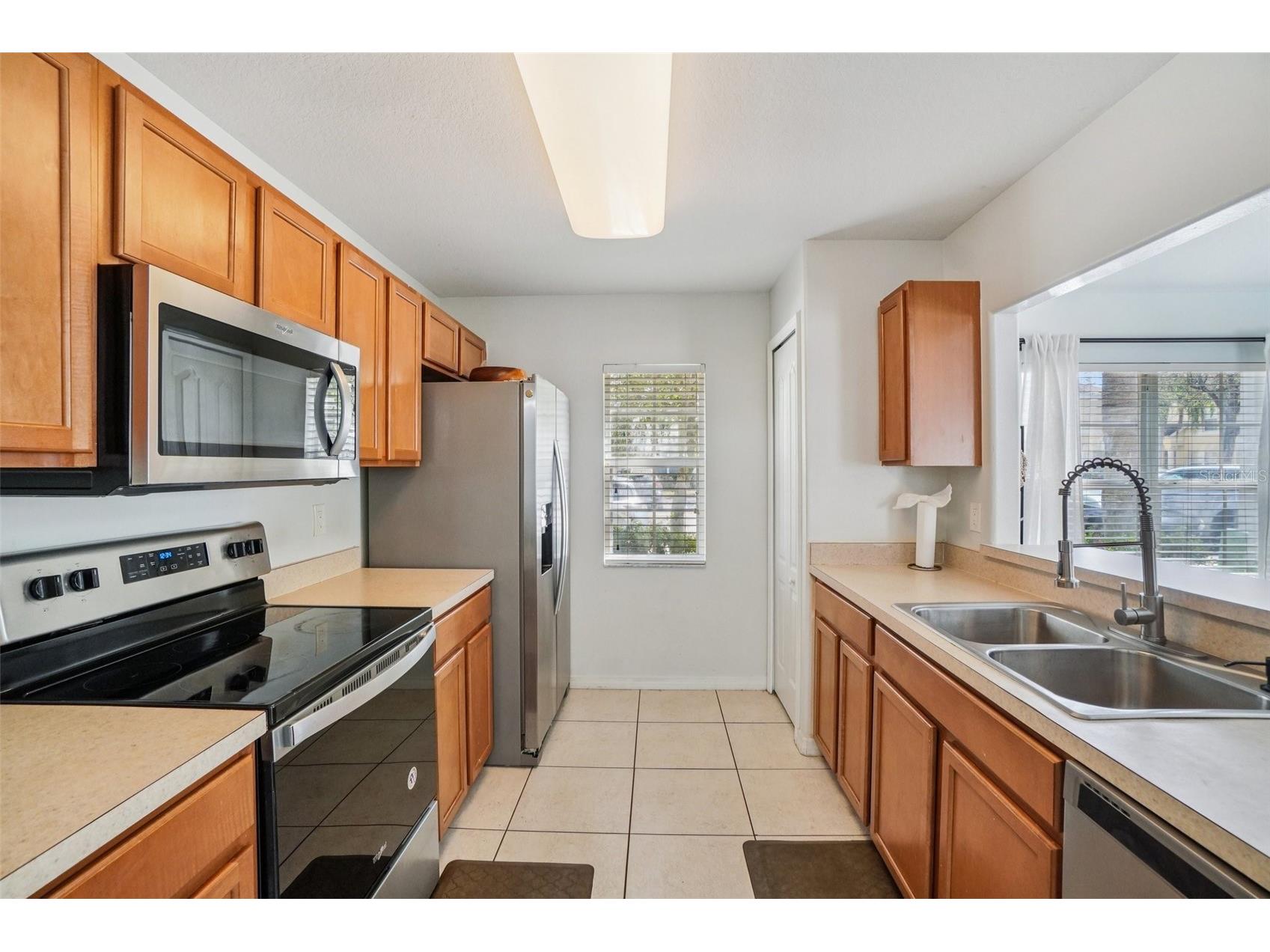 12937 Trade Port Place Riverview FL 33579 TB8483860 image2