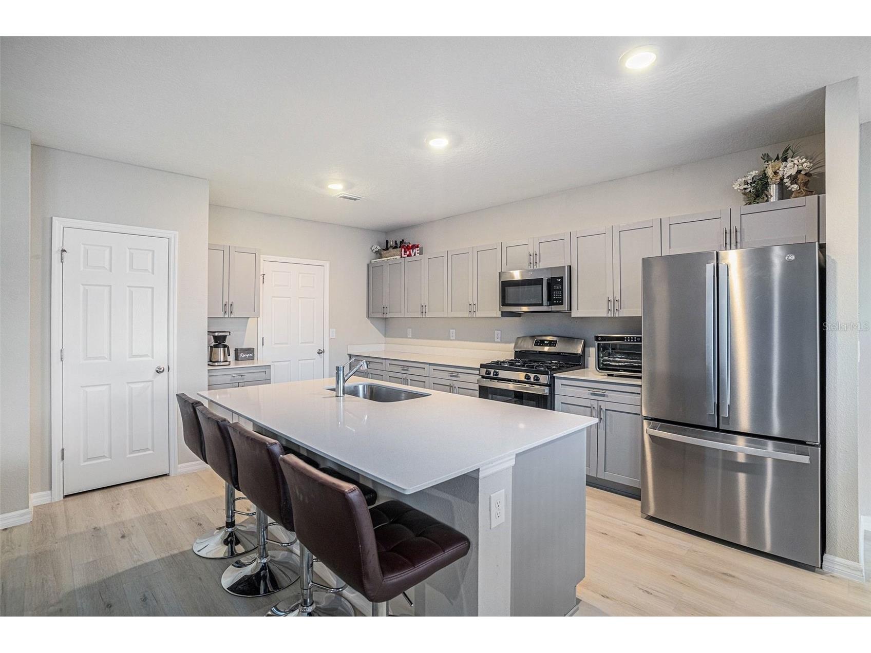 12940 Hawkstone Trail Boulevard Lithia FL 33547 TB8483113 image2