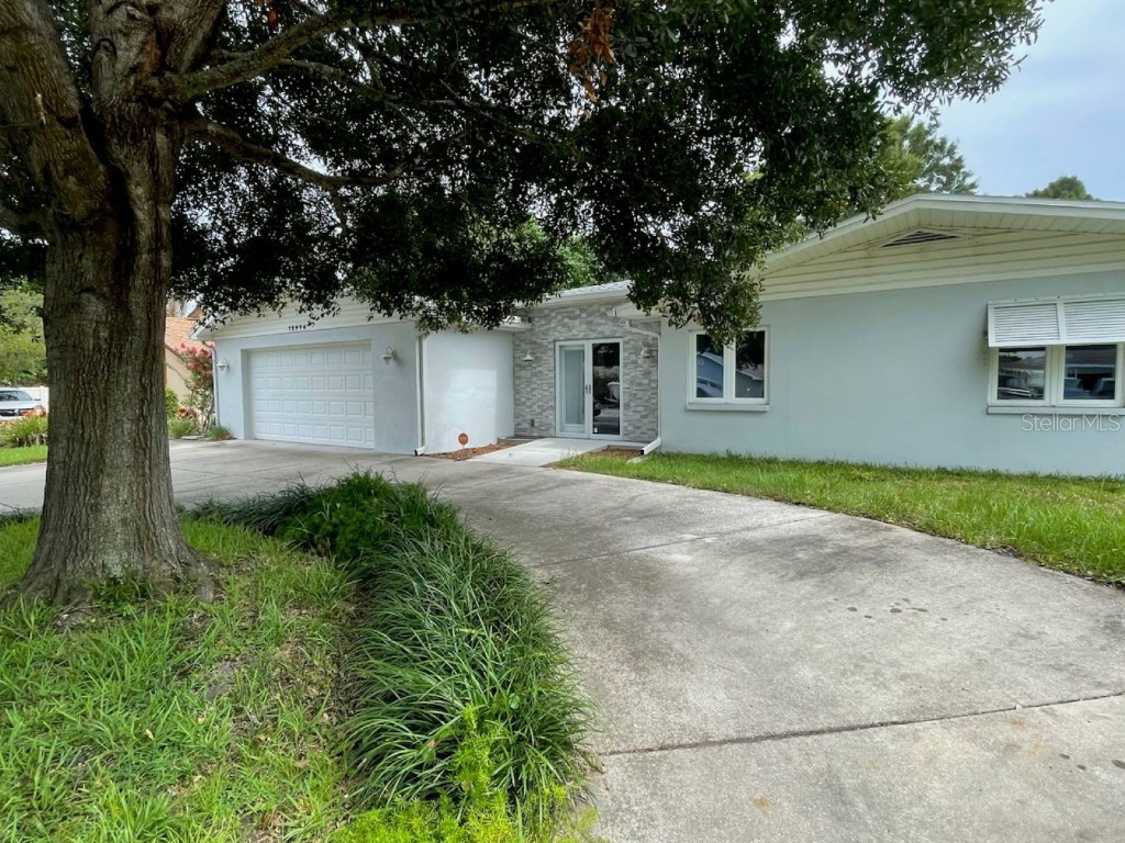 12946 88th Avenue Seminole FL 33776 U8224795 image1