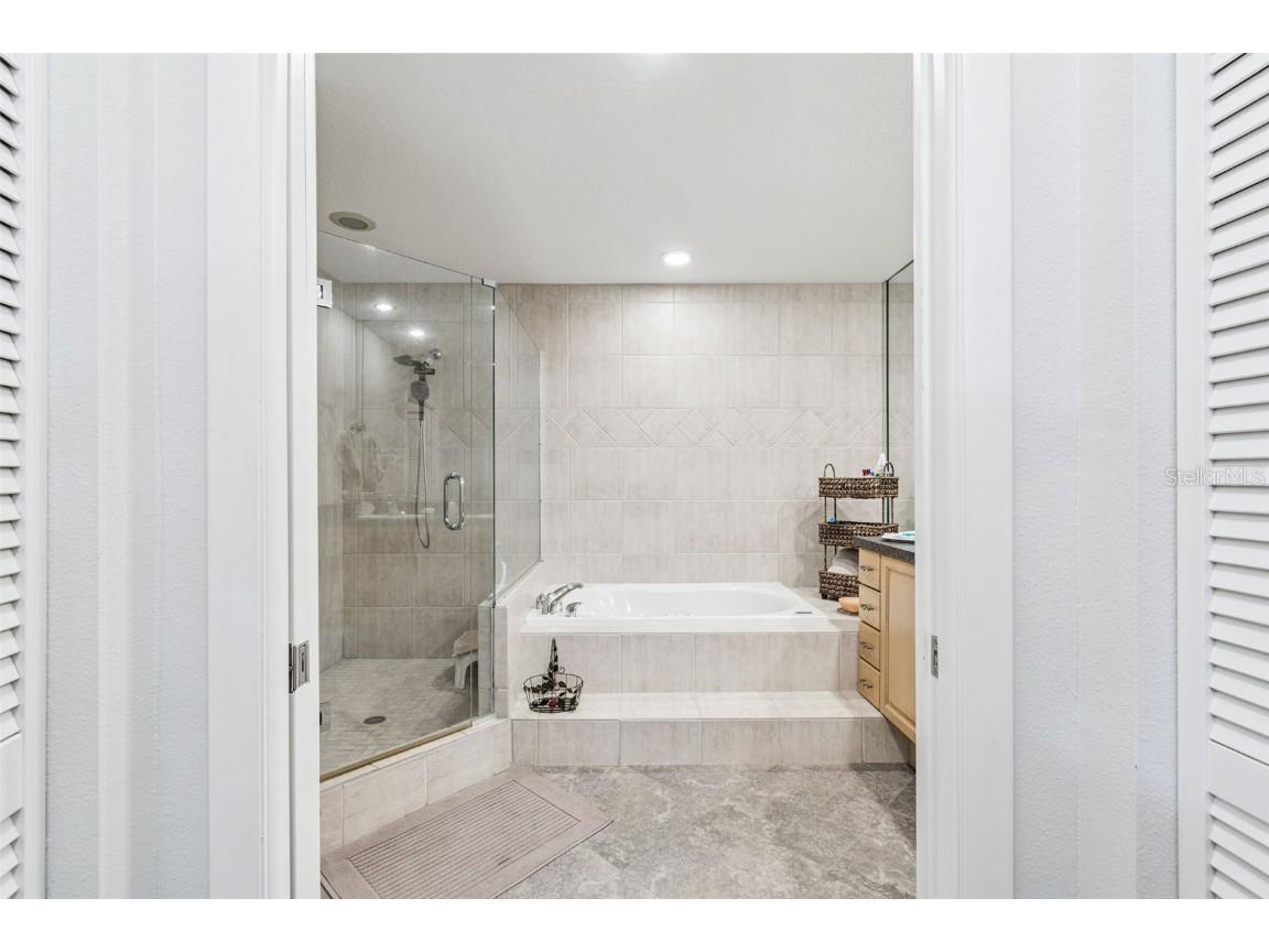 12946 88th Avenue Seminole FL 33776 TB8456761 image35