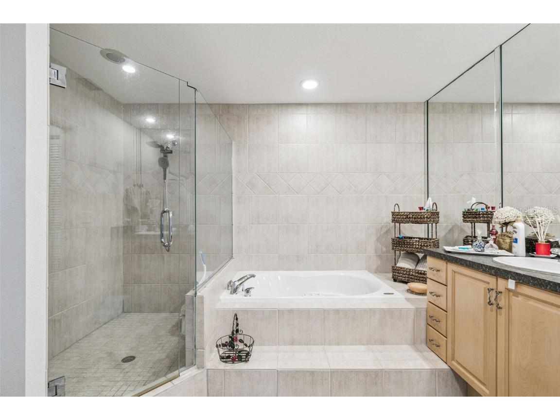 12946 88th Avenue Seminole FL 33776 TB8456761 image36