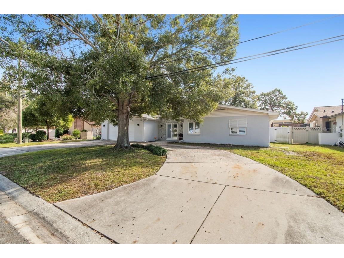 12946 88th Avenue Seminole FL 33776 TB8456761 image4