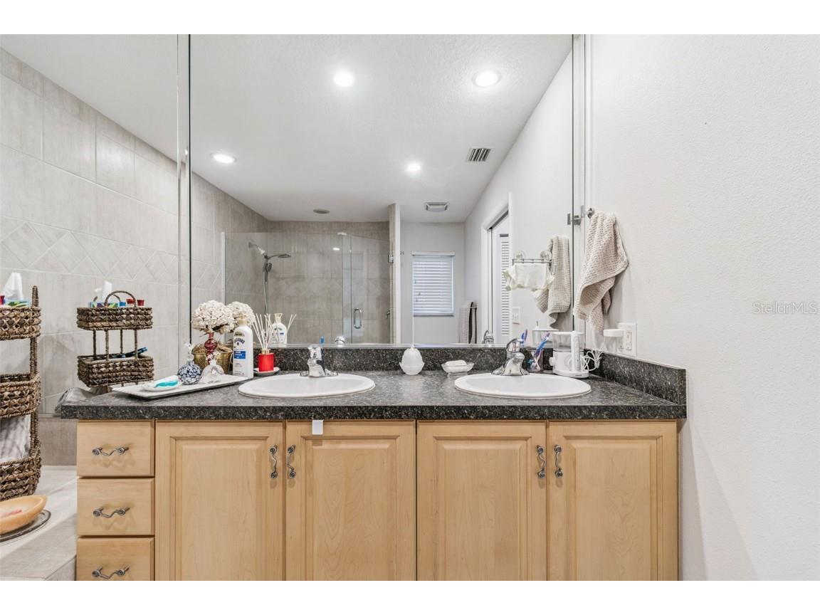 12946 88th Avenue Seminole FL 33776 TB8456761 image40