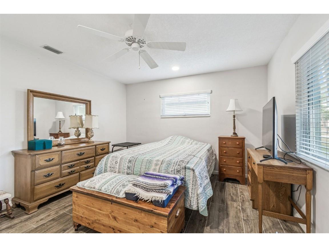 12946 88th Avenue Seminole FL 33776 TB8456761 image44