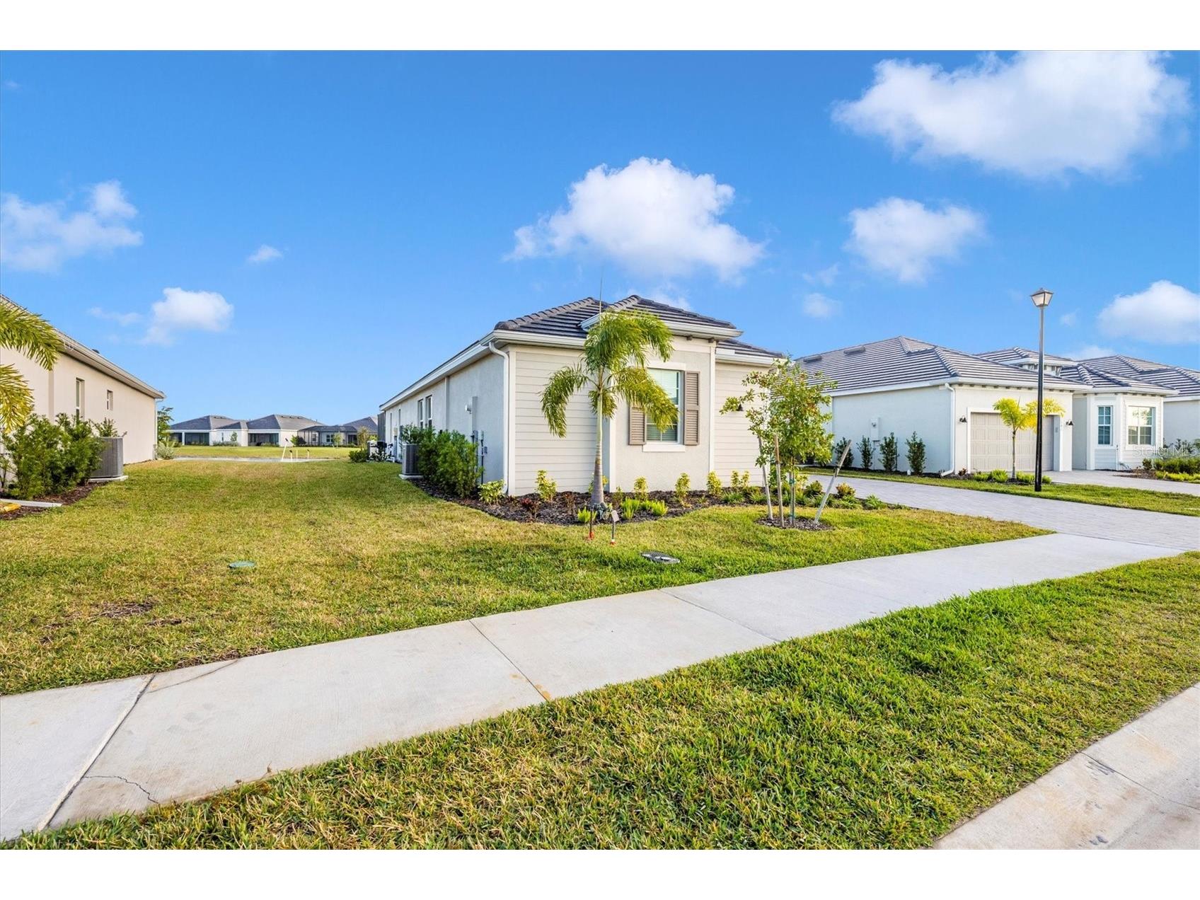 12950 Tulum Loop Venice FL 34293 N6142025 image58