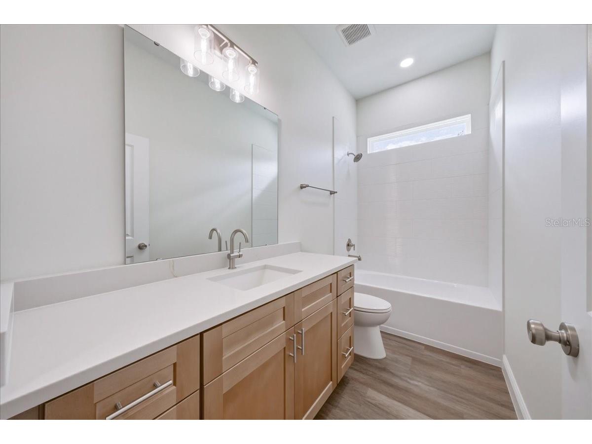 1296 Moselle Avenue Orlando FL 32807 O6393720 image20