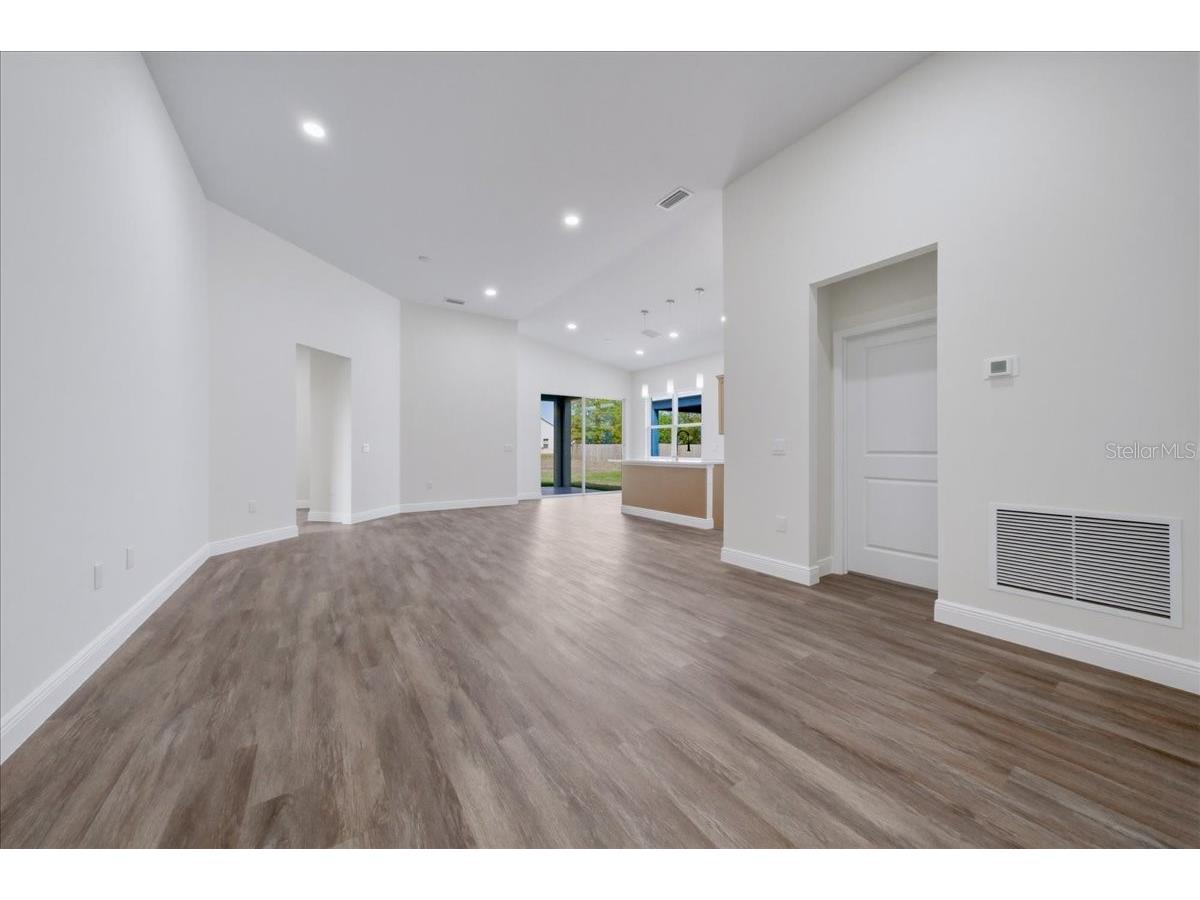 1296 Moselle Avenue Orlando FL 32807 O6393720 image9