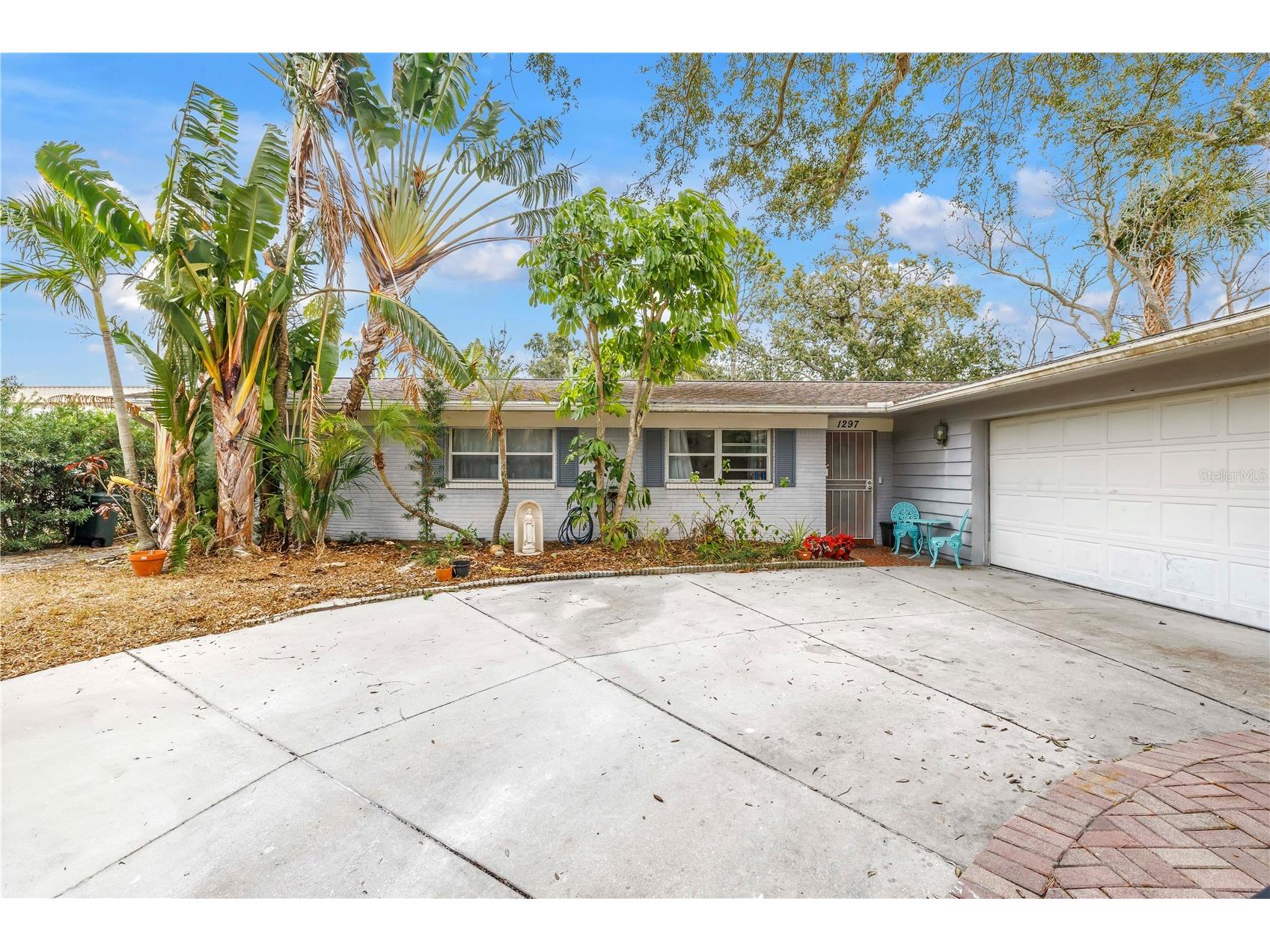 1297 Eden Isle Boulevard NE Saint Petersburg FL 33704 TB8469008 image2