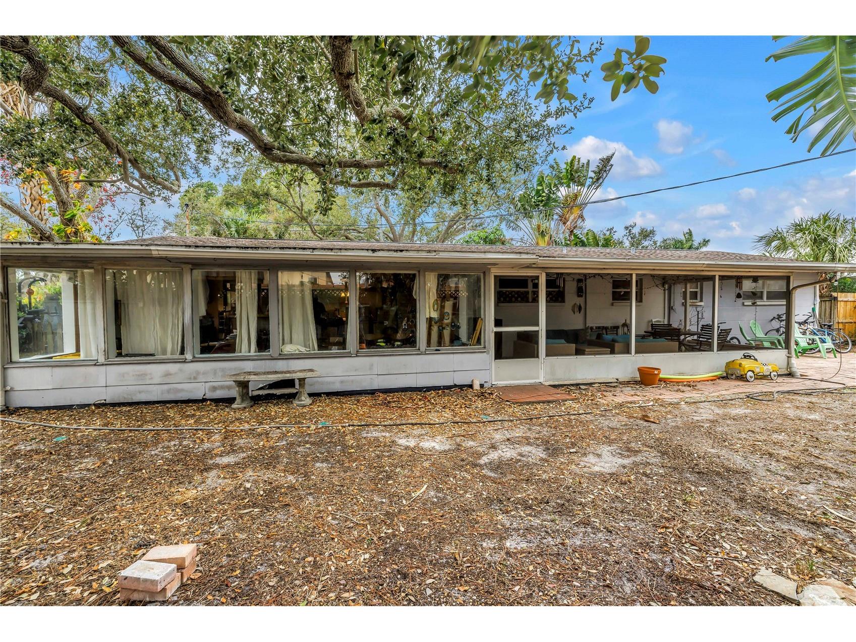 1297 Eden Isle Boulevard NE Saint Petersburg FL 33704 TB8469008 image36