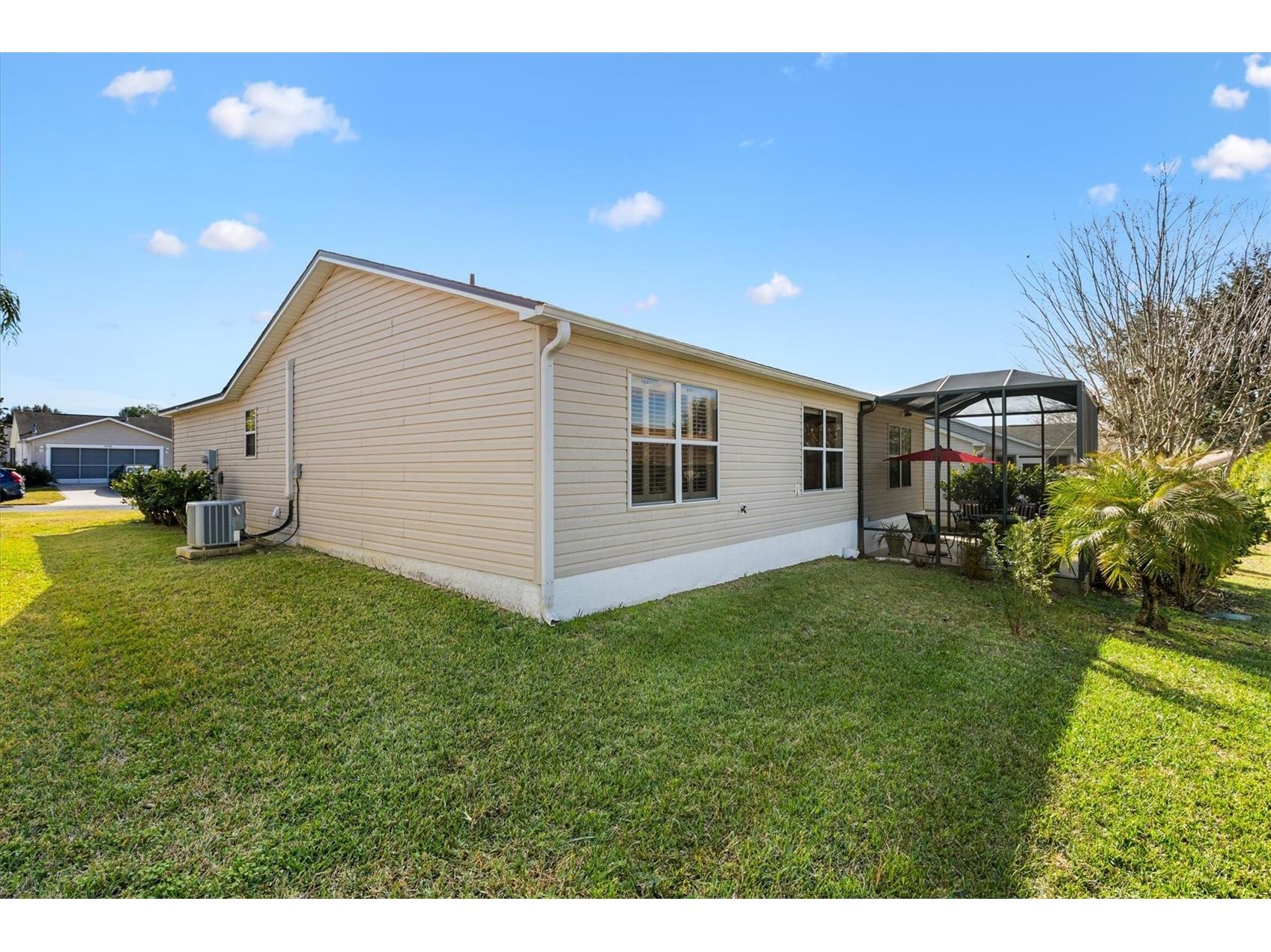 1297 Fort Lawn Loop The Villages FL 32162 OM717159 image26