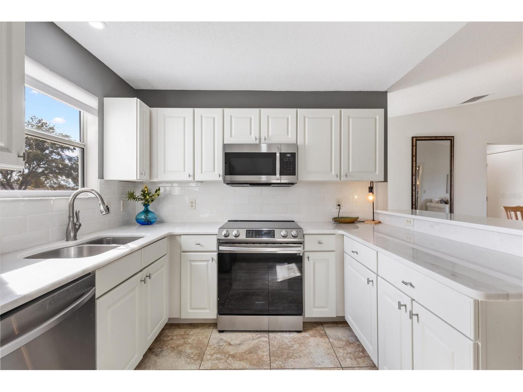 1297 Fort Lawn Loop The Villages FL 32162 OM717159 image8