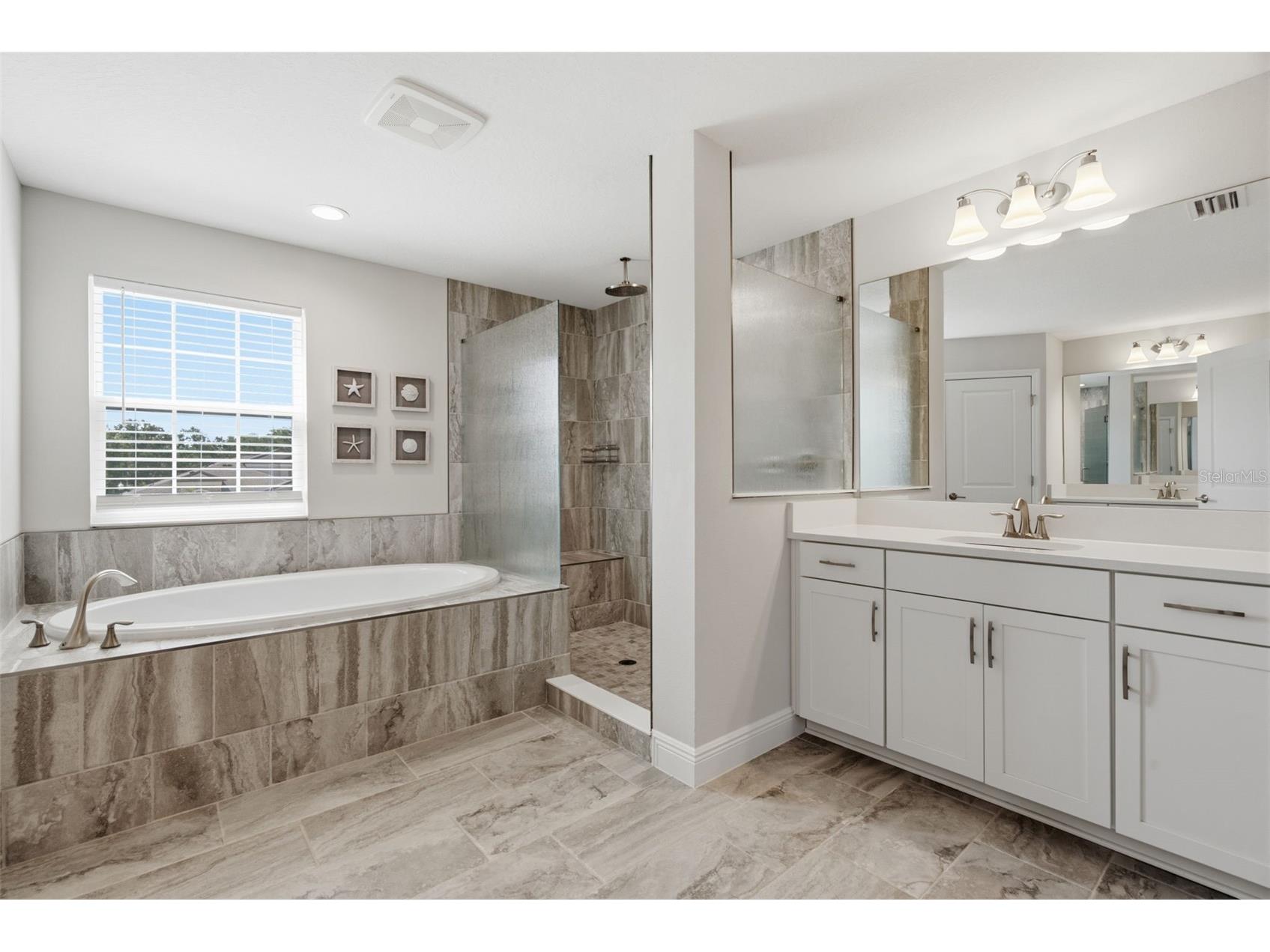 12970 Steed Trace Loop Lithia FL 33547 TB8527699 image34