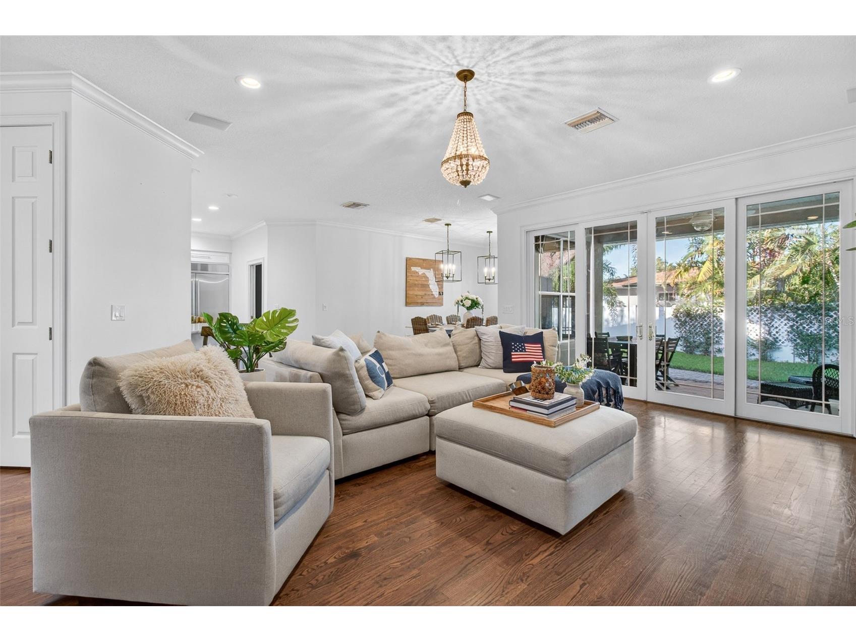 1298 Seville Lane NE Saint Petersburg FL 33704 TB8511555 image6
