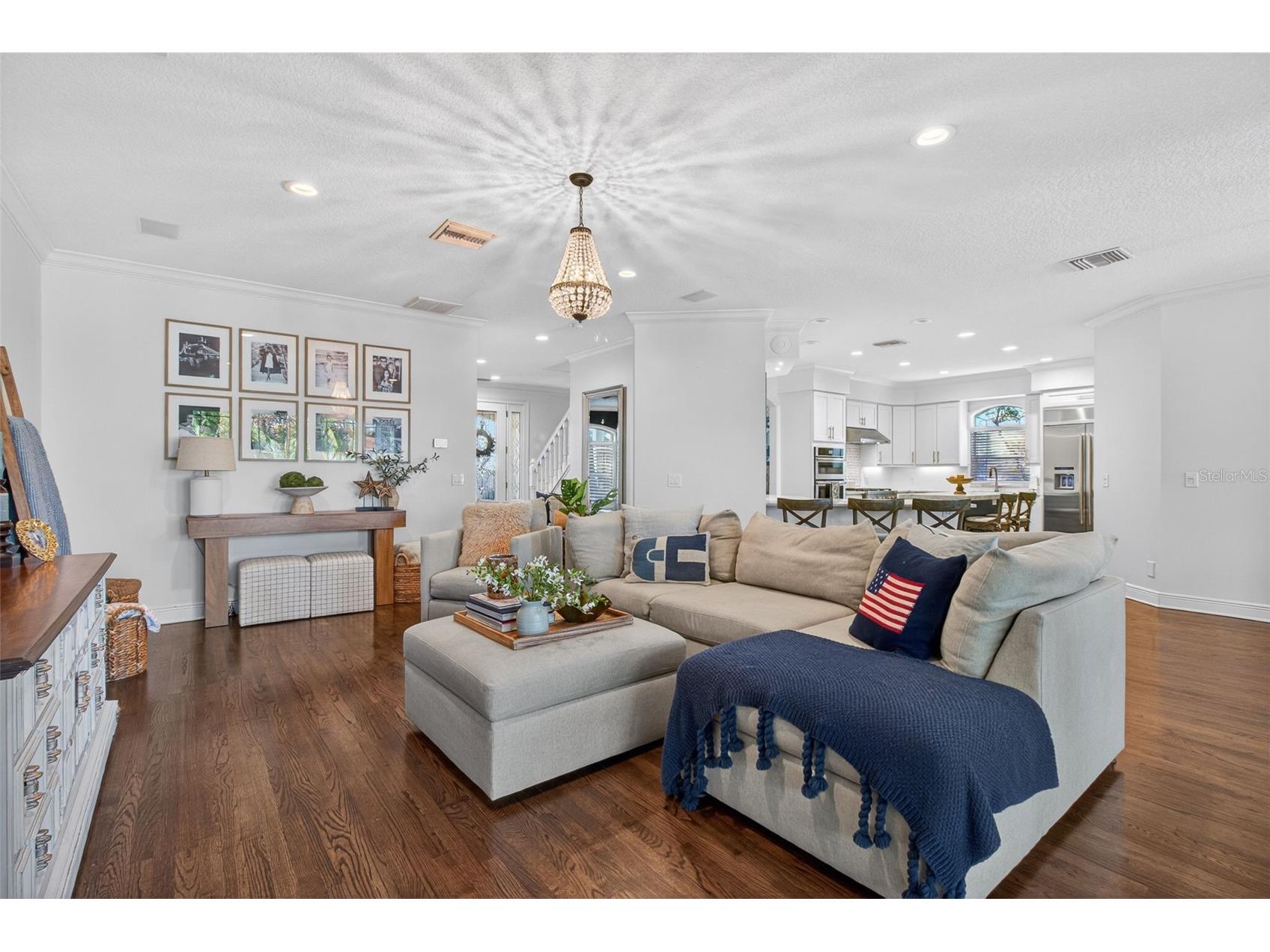 1298 Seville Lane NE Saint Petersburg FL 33704 TB8511555 image7