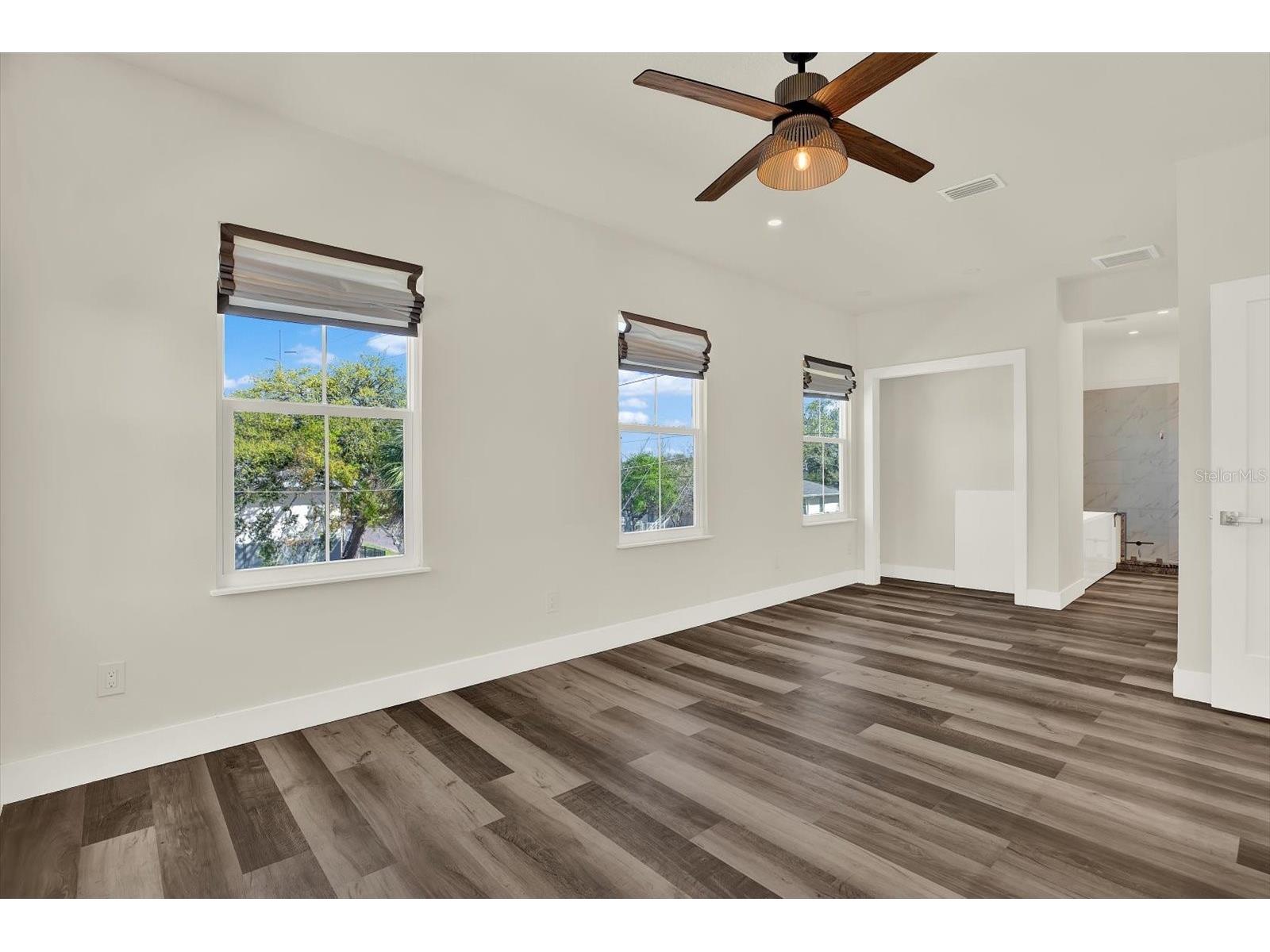 1299 5th Street S Saint Petersburg FL 33701 TB8473861 image13