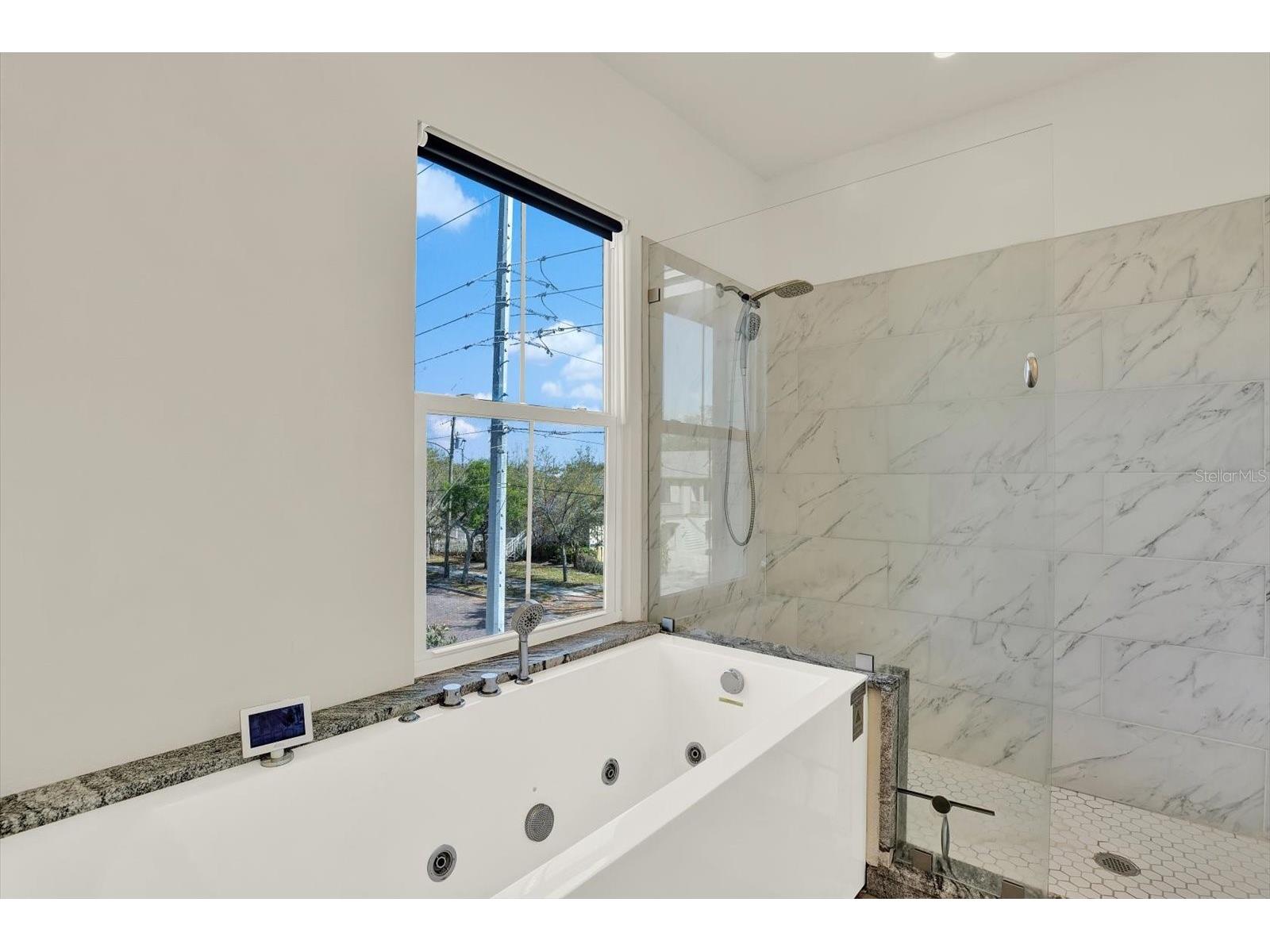 1299 5th Street S Saint Petersburg FL 33701 TB8473861 image17