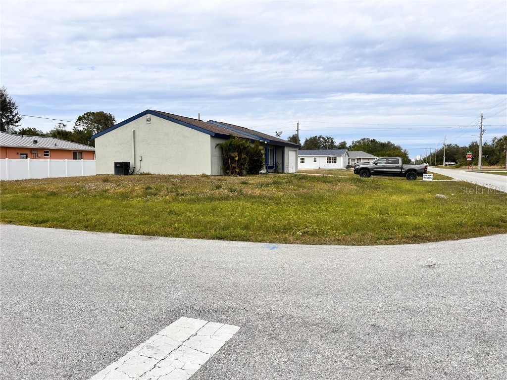 1299 Birchcrest Boulevard Port Charlotte FL 33952 TB8445617 image19