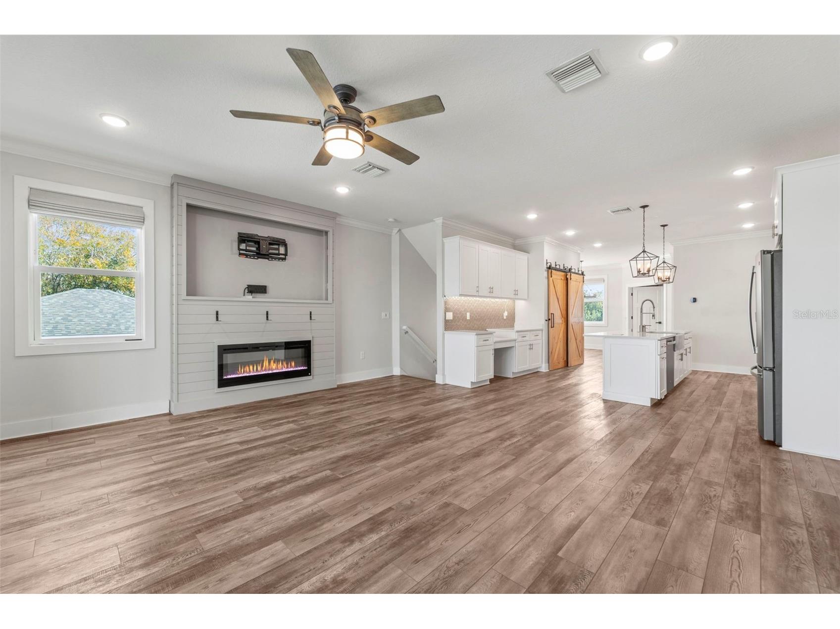 1299 Savona Drive NE Saint Petersburg FL 33702 TB8479314 image10