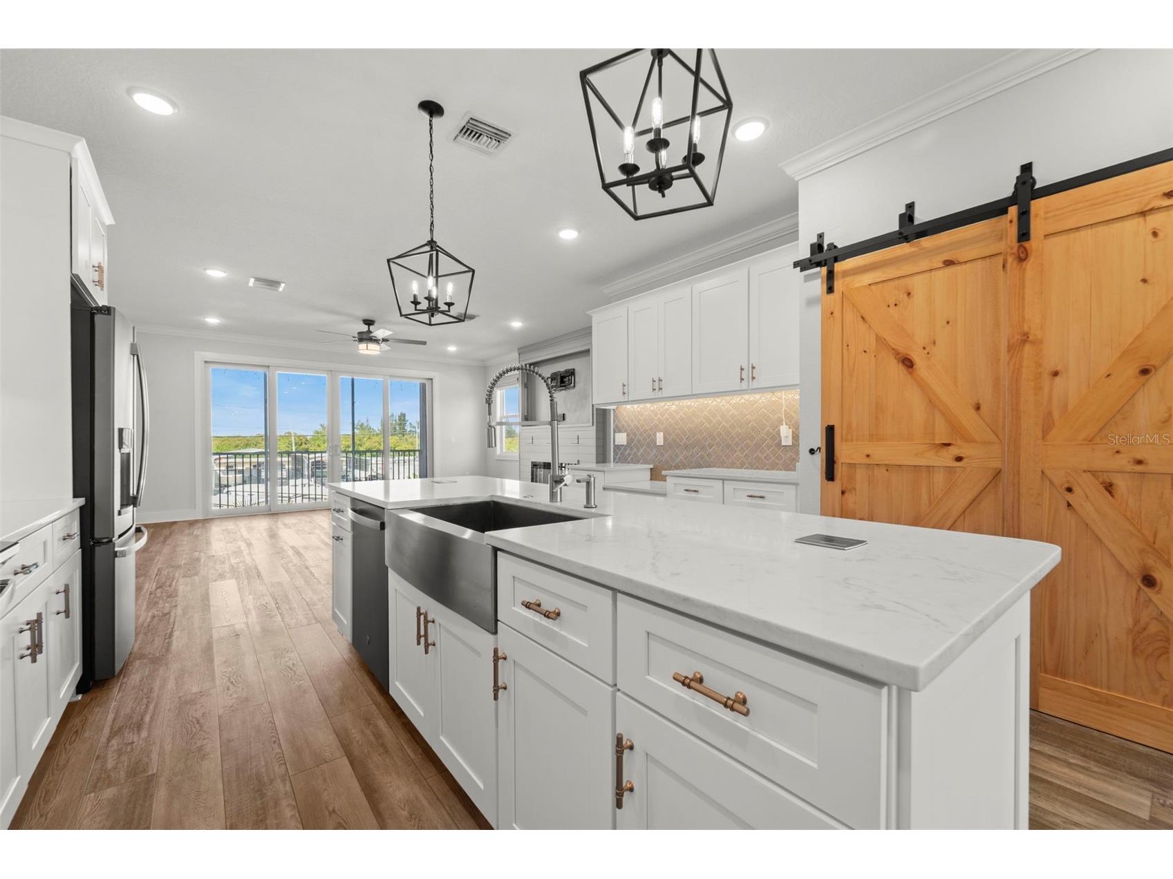 1299 Savona Drive NE Saint Petersburg FL 33702 TB8479314 image12