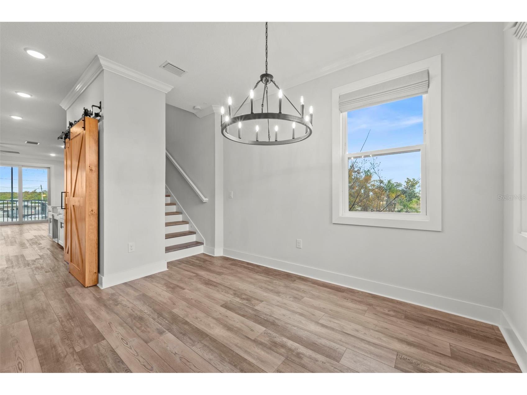 1299 Savona Drive NE Saint Petersburg FL 33702 TB8479314 image17