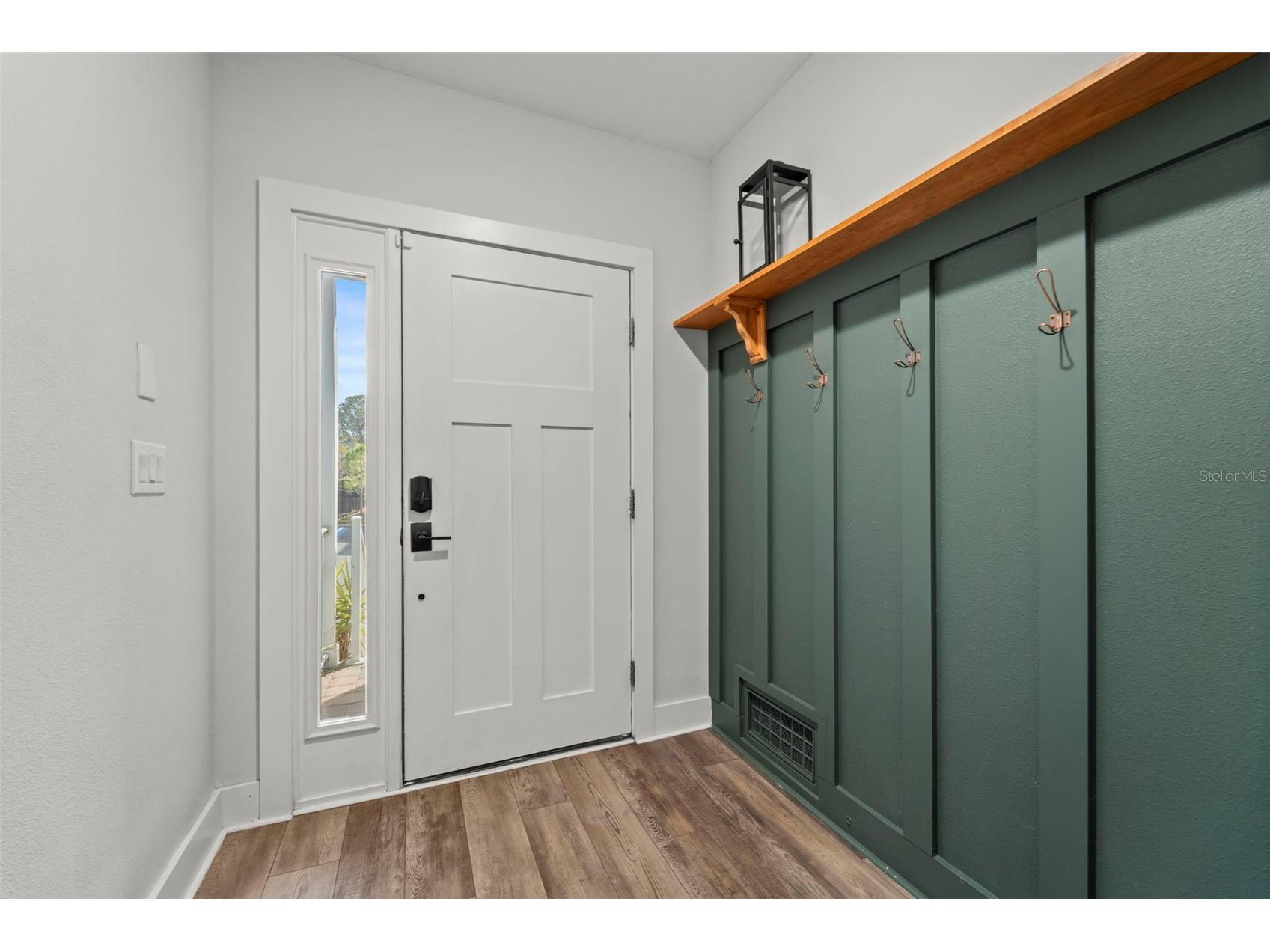 1299 Savona Drive NE Saint Petersburg FL 33702 TB8479314 image3