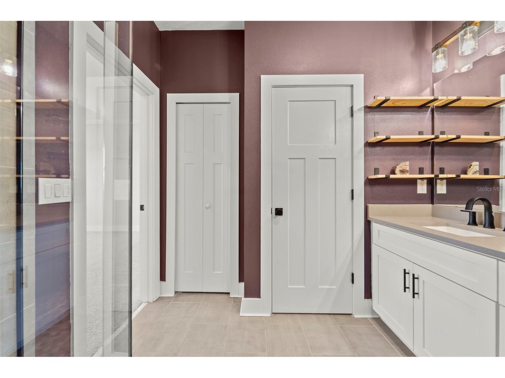 1299 Savona Drive NE Saint Petersburg FL 33702 TB8479314 image32