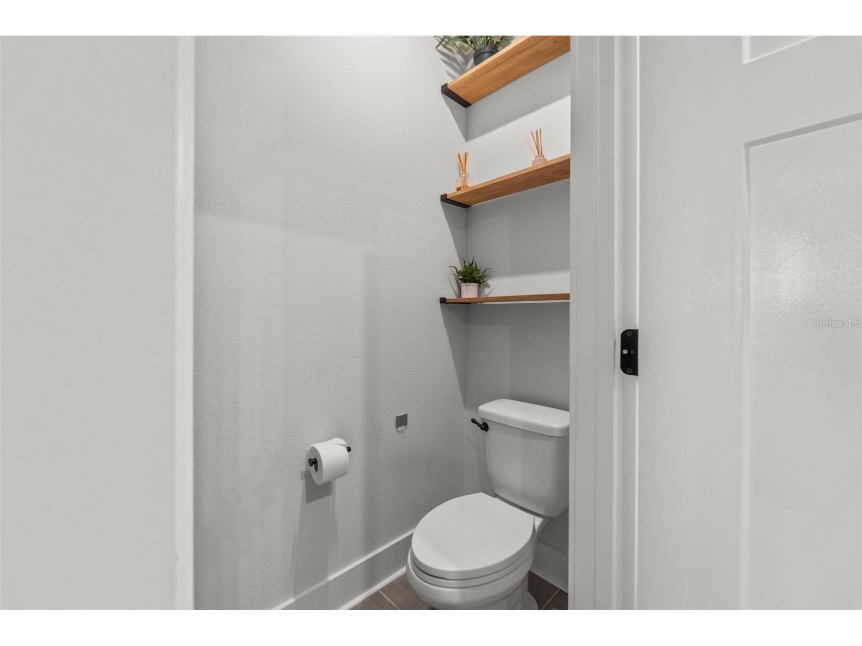 1299 Savona Drive NE Saint Petersburg FL 33702 TB8479314 image35