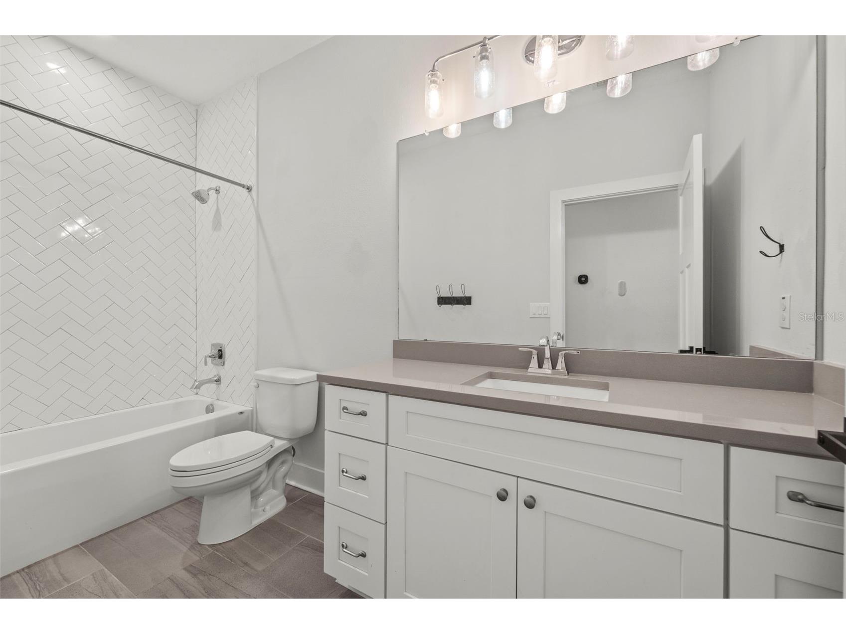 1299 Savona Drive NE Saint Petersburg FL 33702 TB8479314 image36