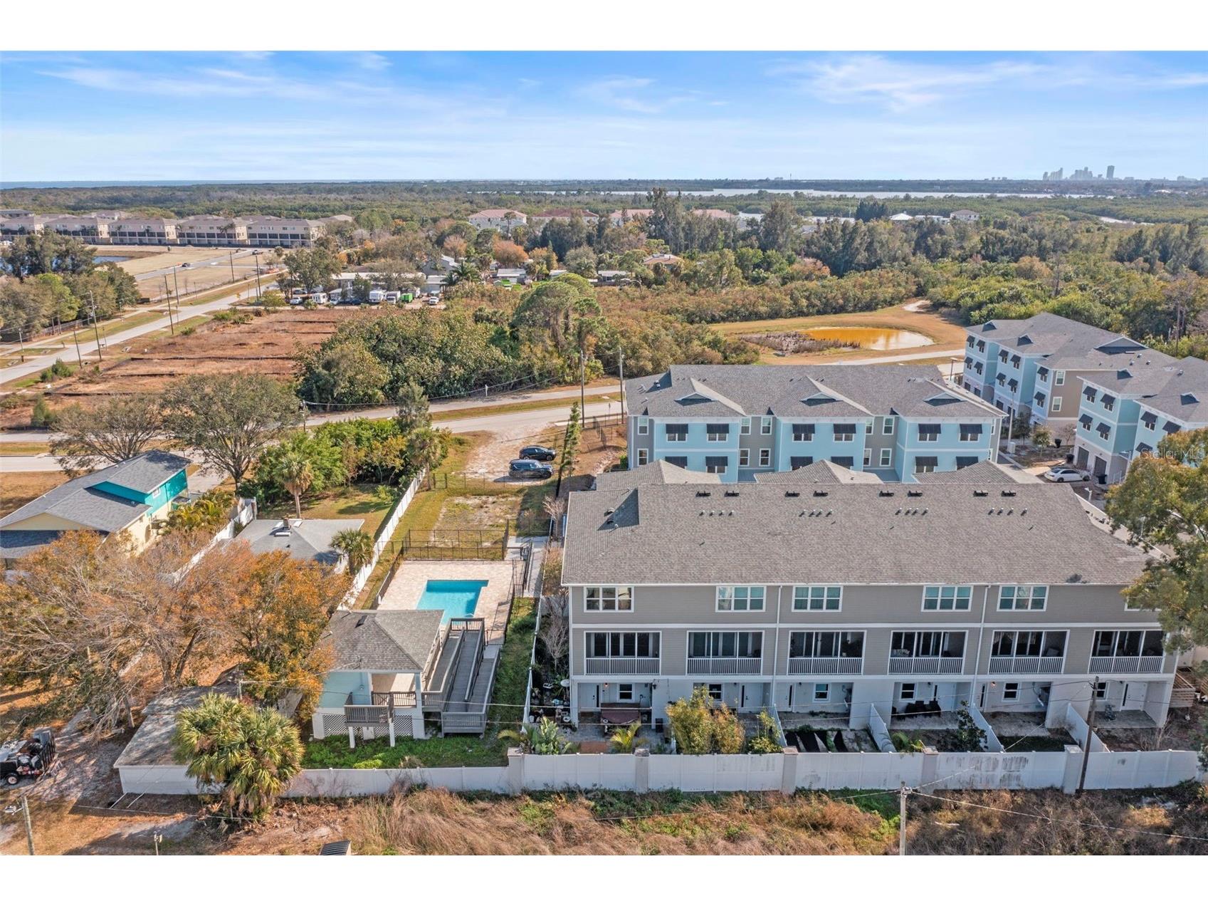 1299 Savona Drive NE Saint Petersburg FL 33702 TB8479314 image64