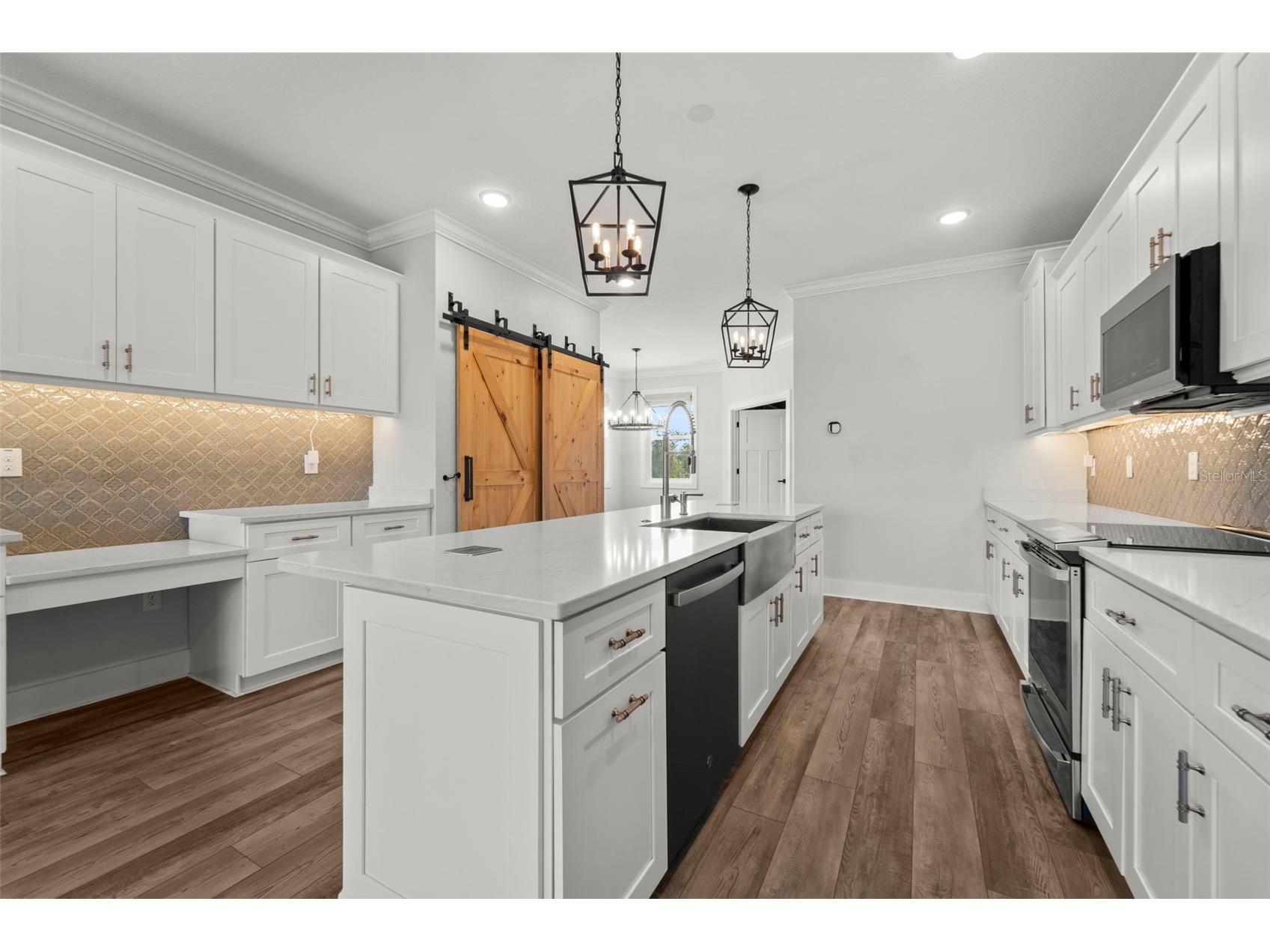 1299 Savona Drive NE Saint Petersburg FL 33702 TB8479314 image7