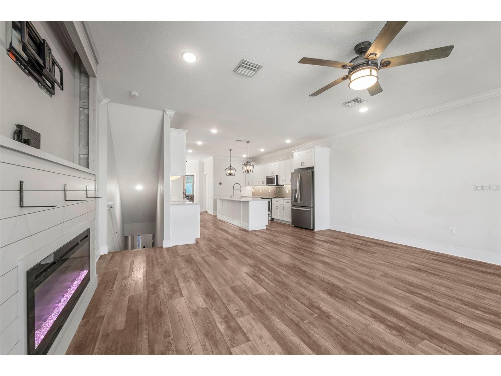 1299 Savona Drive NE Saint Petersburg FL 33702 TB8479314 image9