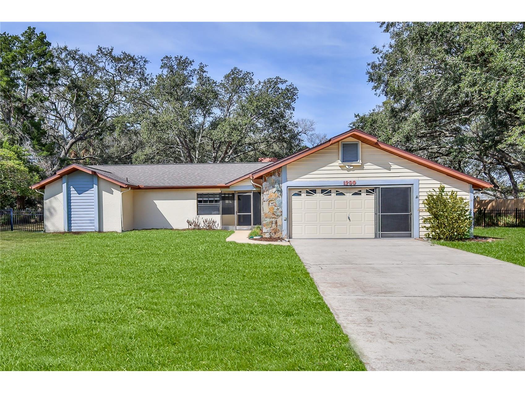 1299 Stallings Avenue Spring Hill FL 34609 W7883206 image1