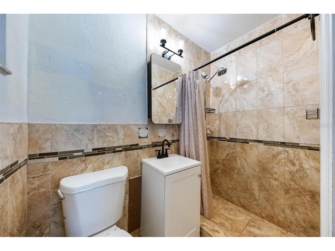 12995 NE 5th Avenue North Miami FL 33161 TB8454035 image21