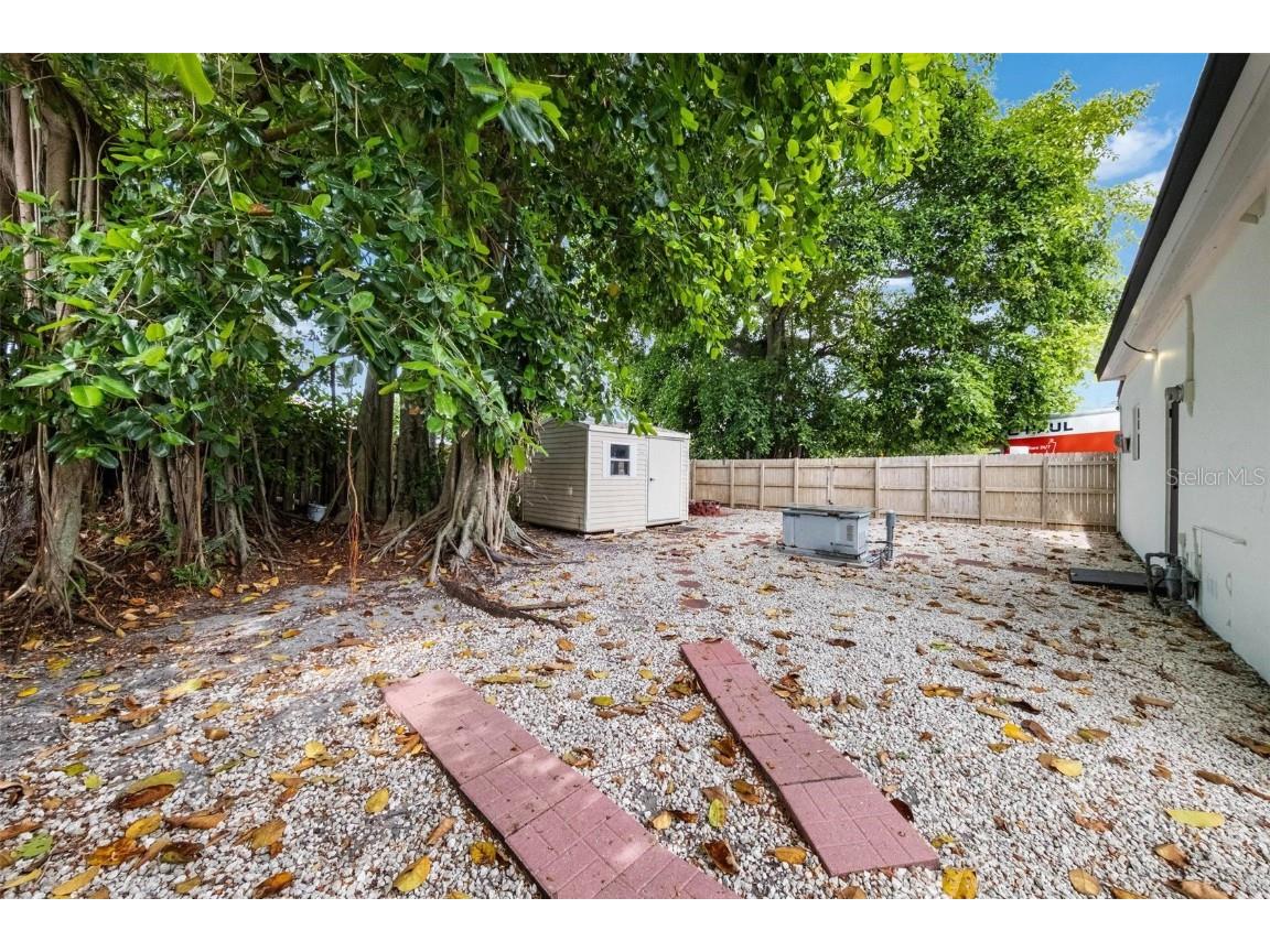 12995 NE 5th Avenue North Miami FL 33161 TB8454035 image24