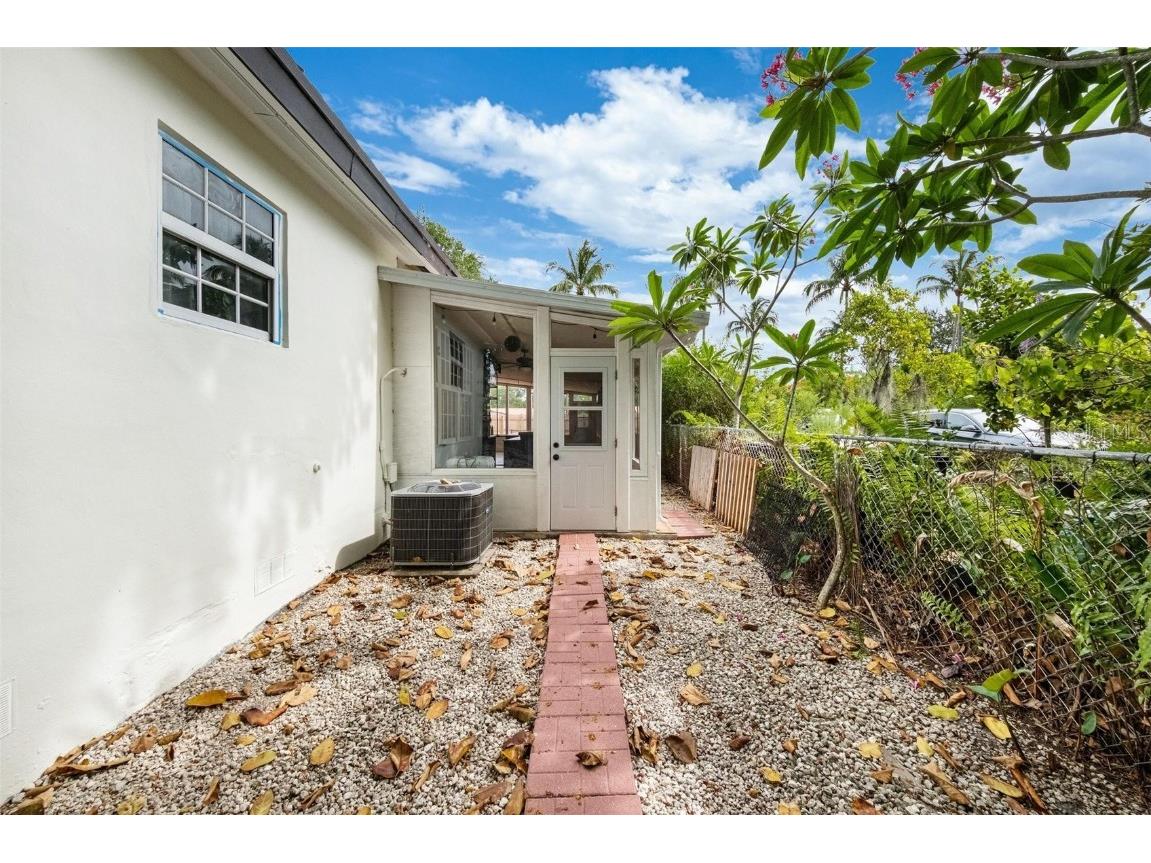 12995 NE 5th Avenue North Miami FL 33161 TB8454035 image26