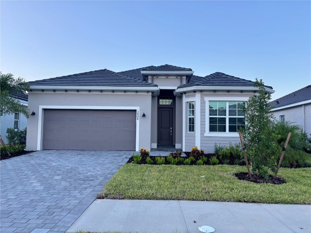 12998 Tulum Loop Venice FL 34293 - WELLEN PARK GOLF & CC POND J992734 image1