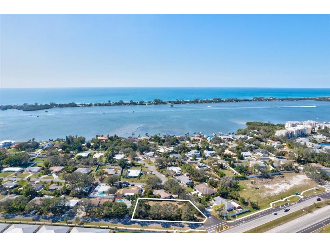 13 Bay Avenue Osprey FL 34229 N6125195 image1