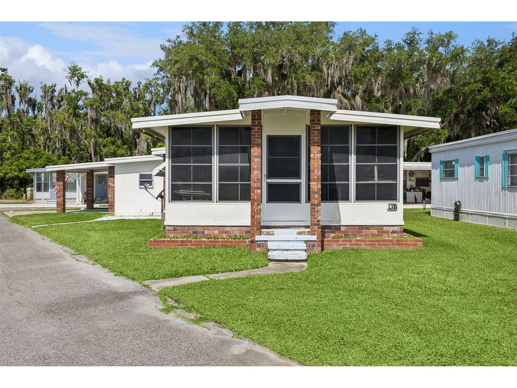 13 Cocos Plumosa Drive #B Eustis FL 32726 - Trout Lake O6408783 image1