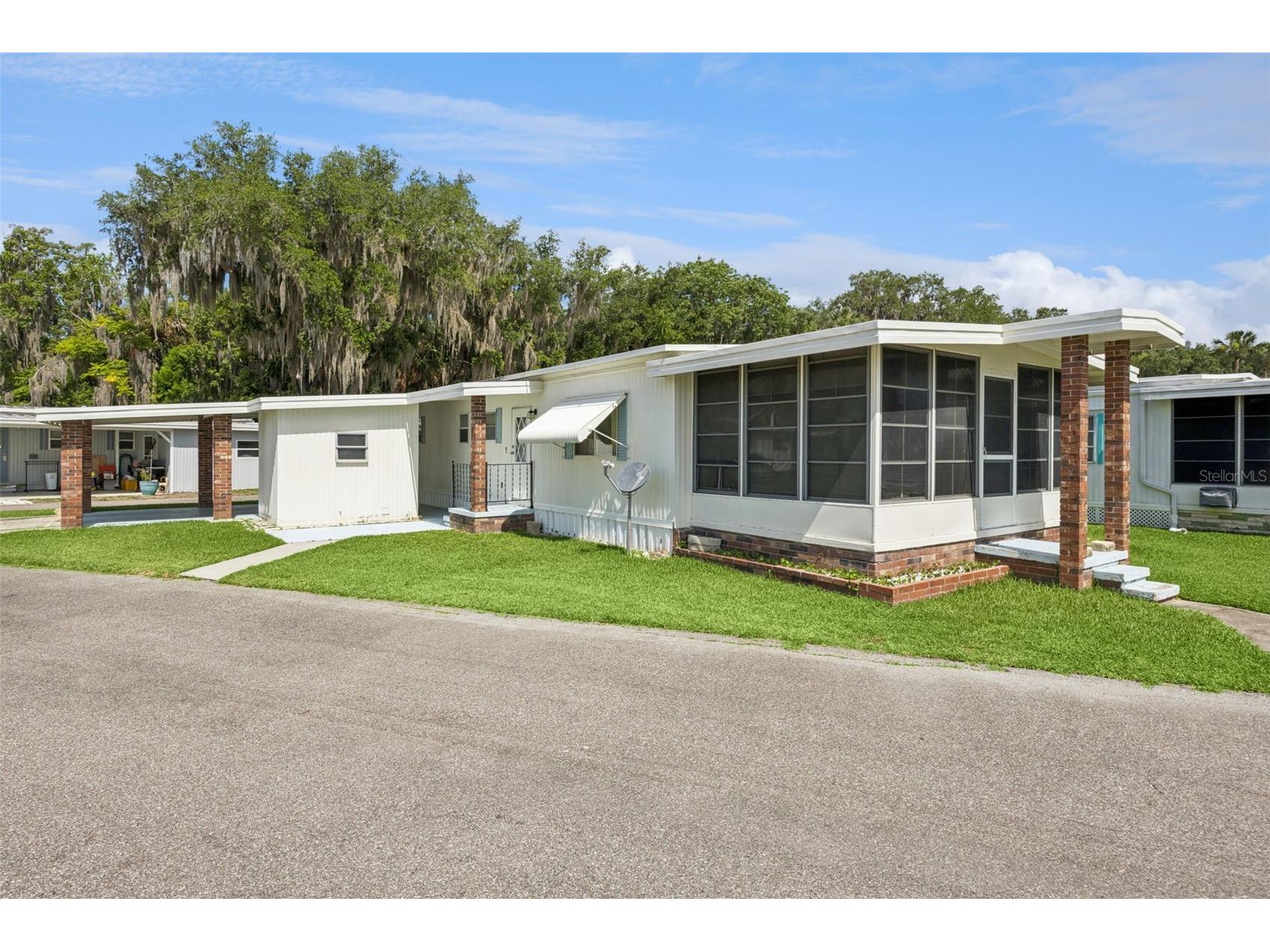 13 Cocos Plumosa Drive #B Eustis FL 32726 - Trout Lake O6408783 image24