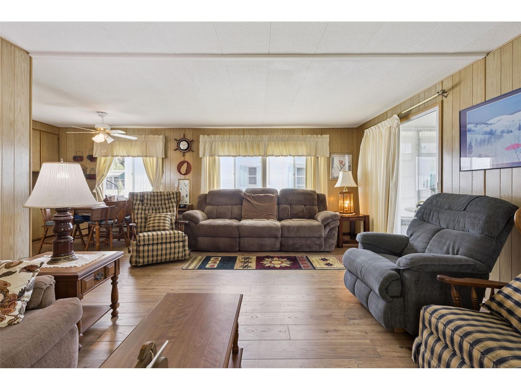 13 Cocos Plumosa Drive #B Eustis FL 32726 - Trout Lake O6408783 image9