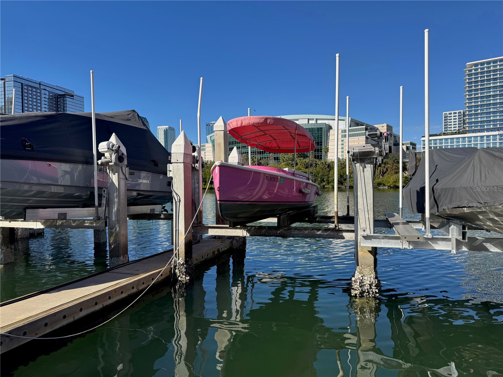 13 Crimson Harbour Marina #15 Tampa FL 33602 - TAMPA BAY & HILLSBOROUGH RIVER TB8470305 image1