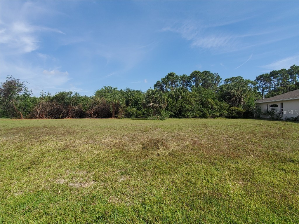 13 Decorore Drive Rotonda West FL 33947 D6135402 image1