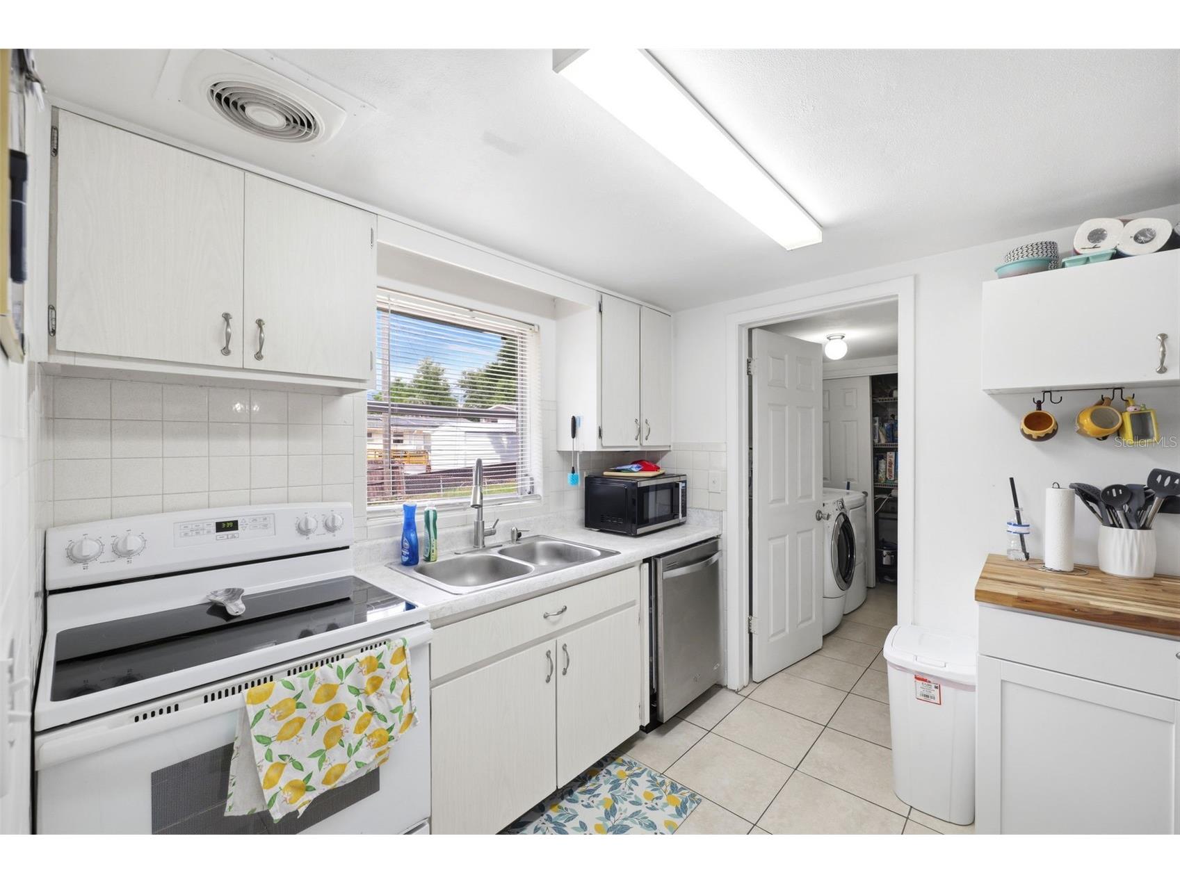 13 E Lemon Street Beverly Hills FL 34465 W7886033 image11