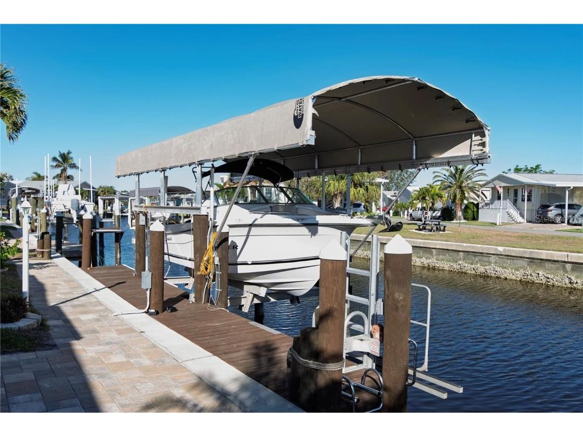 13 Emden Circle Punta Gorda FL 33950 - SNOOK CANAL C7503861 image1