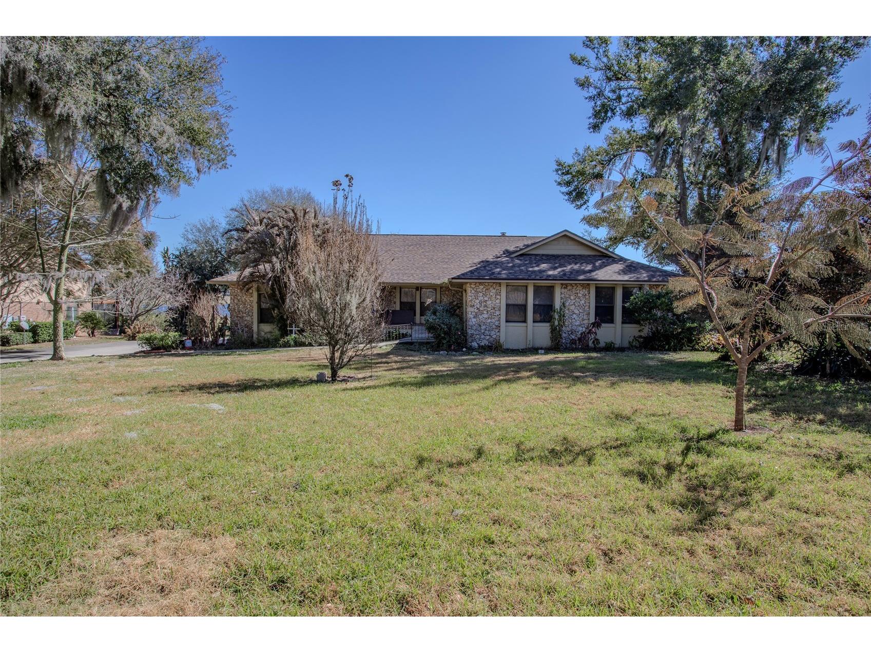 13 Hermosa Drive Eustis FL 32726 - LAKE HERMOSA AND LAKE EUSTIS G5107869 image4