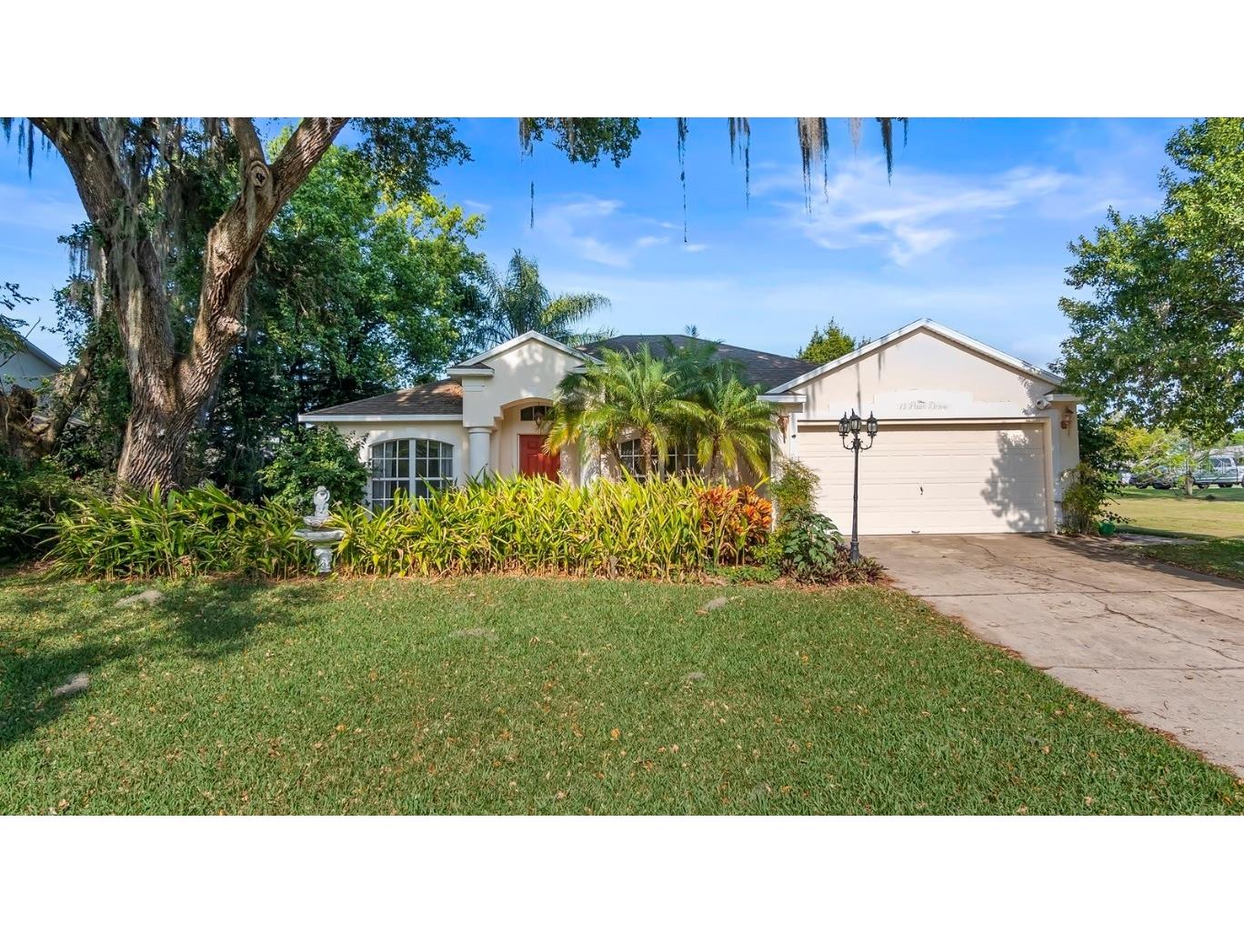 13 Palm Drive Yalaha FL 34797 - LAKE HARRIS G5079825 image1