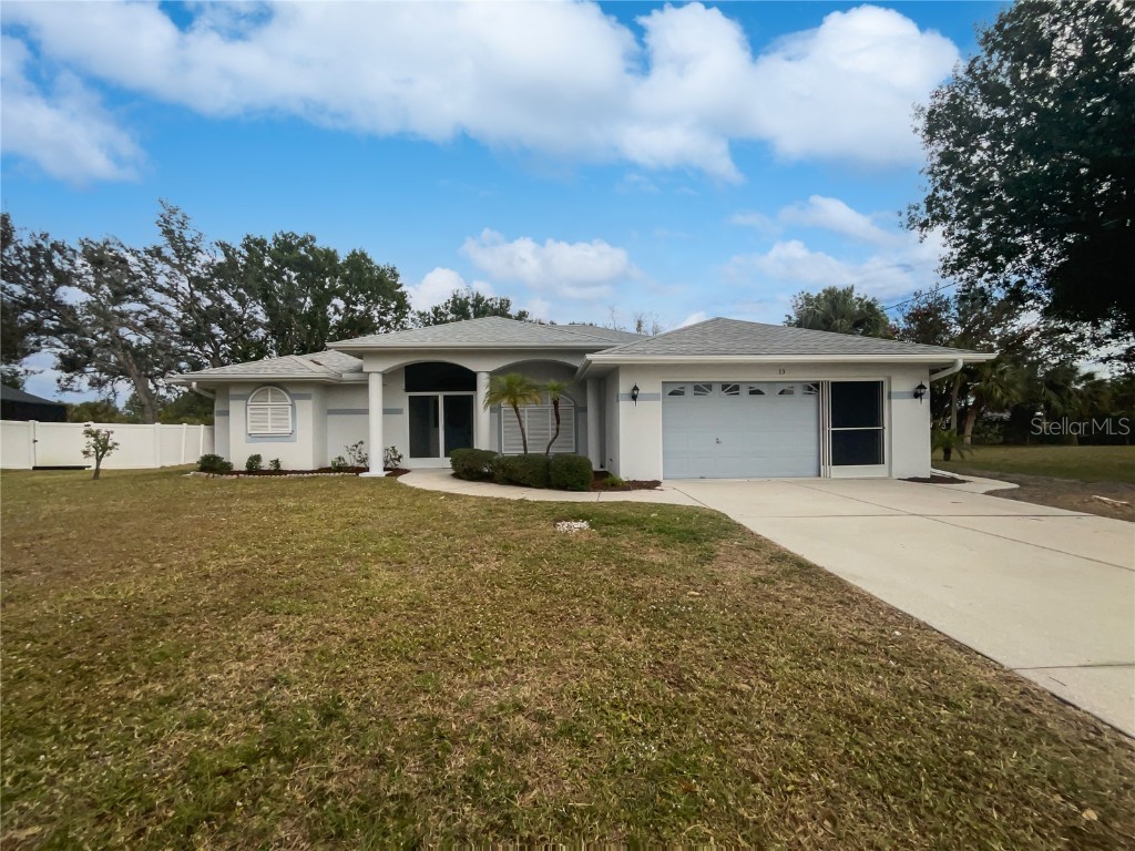 13 Perimeter Drive, Englewood, FL, 34223 | MLS: O6272390 | Edina Realty