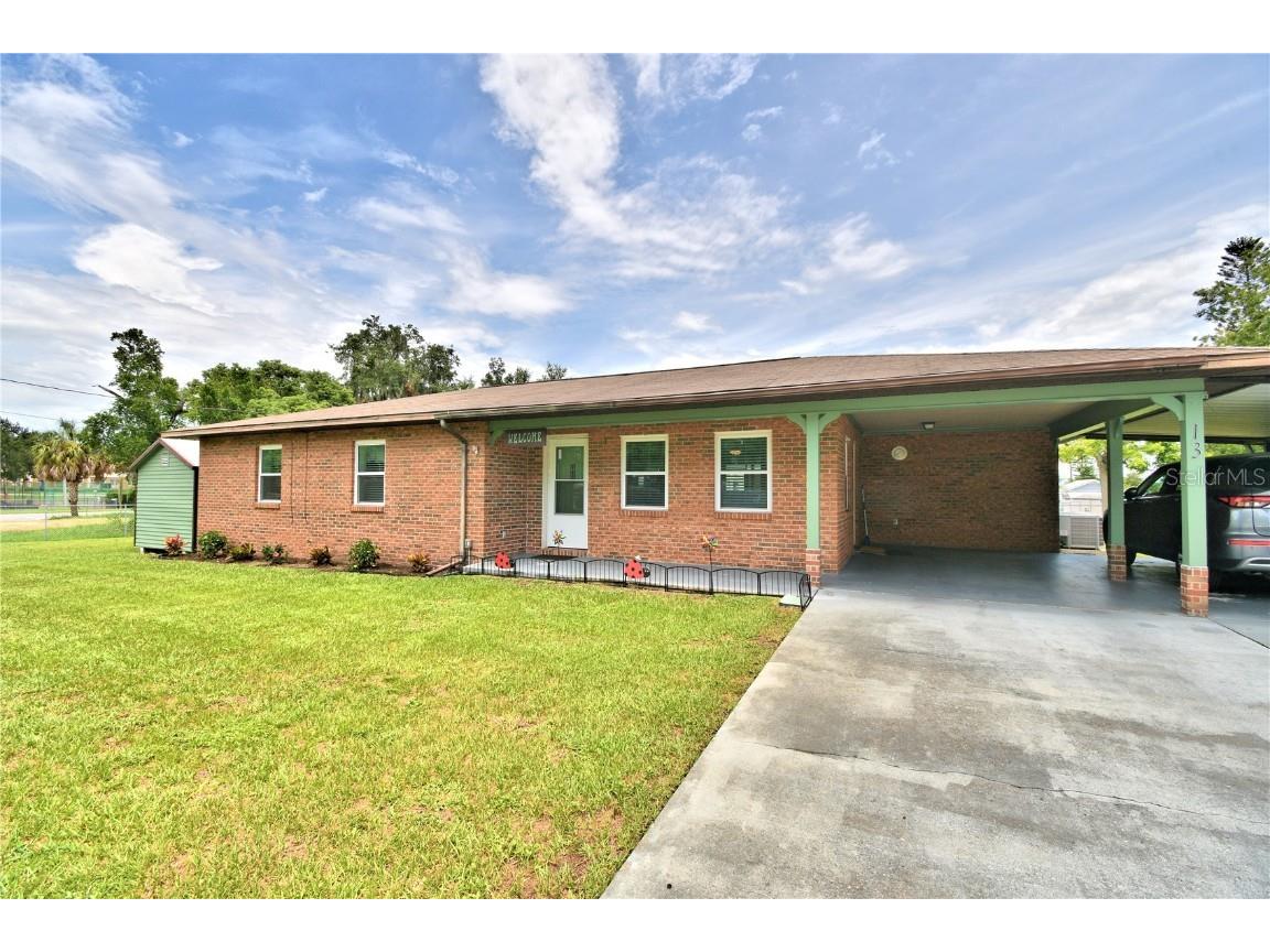 13 S Magnolia Avenue Frostproof FL 33843 - LAKE REEDY P4926524 image1