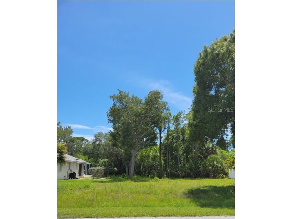 13 Tee View Place Rotonda West FL 33947 A4649991 image1